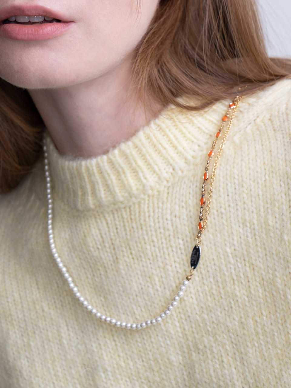 DC006_CHIxSCLT Pearl orange beads layered necklace