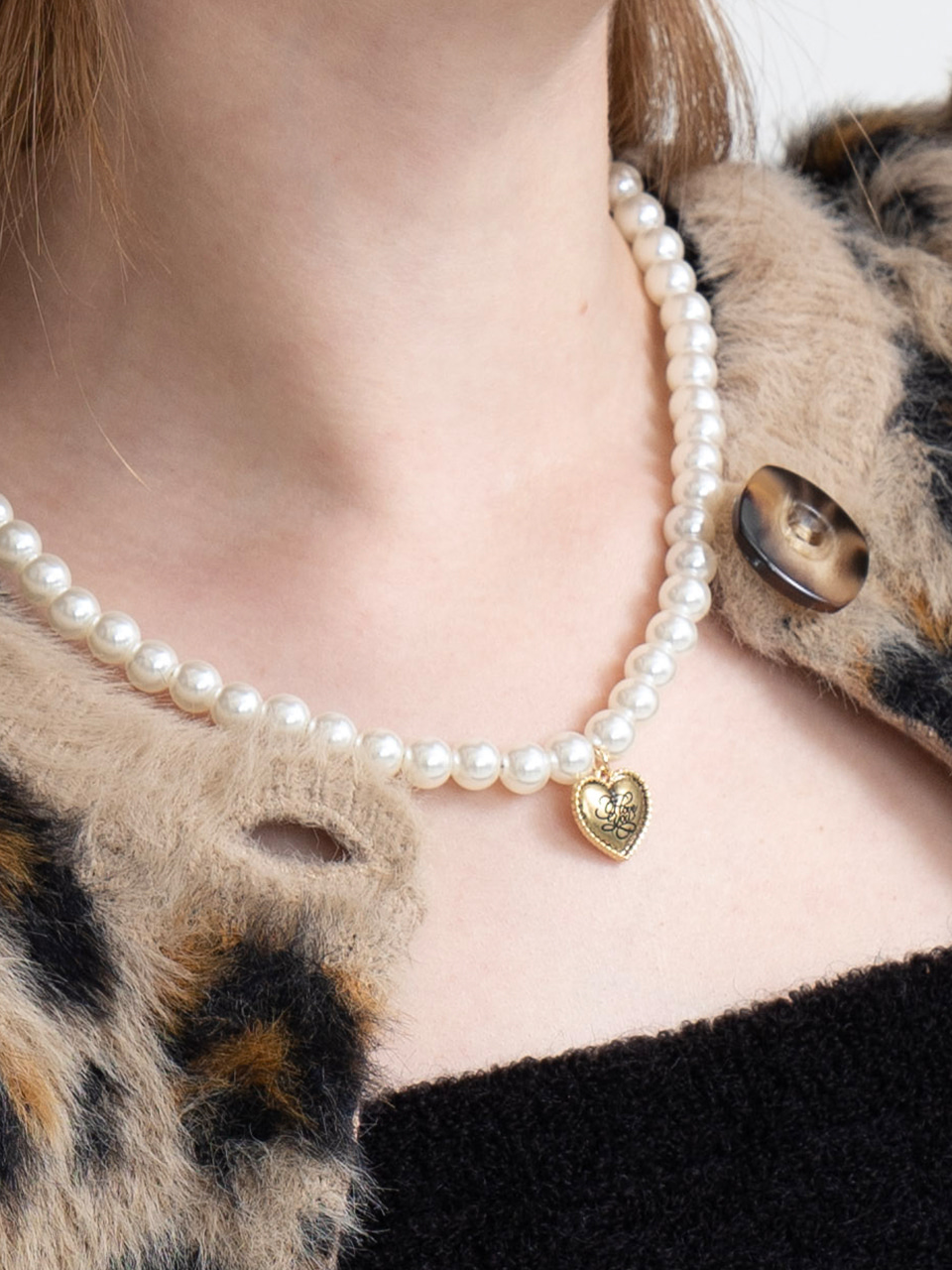 DC003_CHIxSCLT Vintage Pearl Necklace