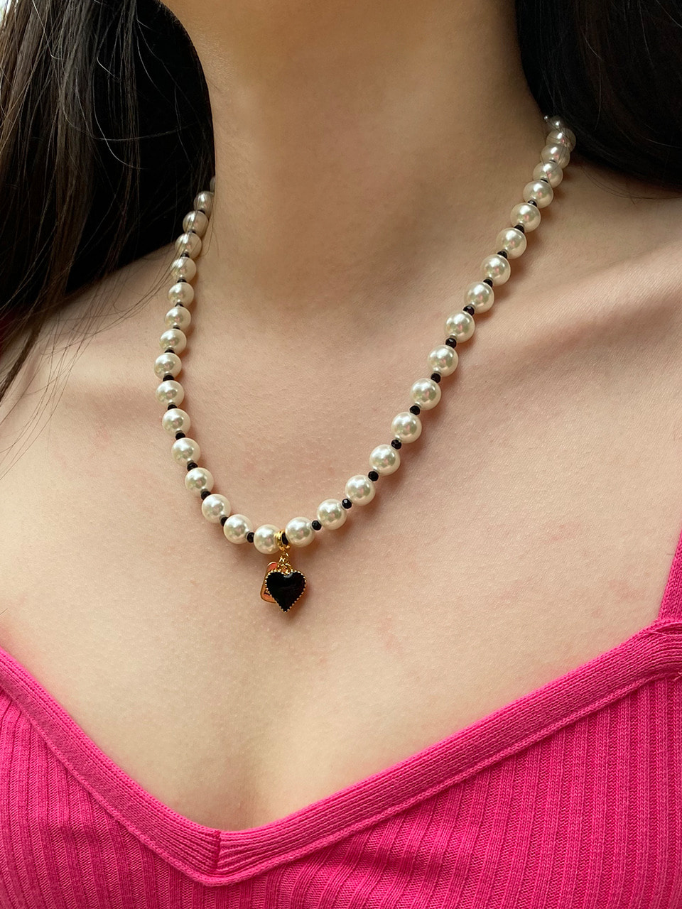 DV014 Black Heart Beaded Pearl Necklace