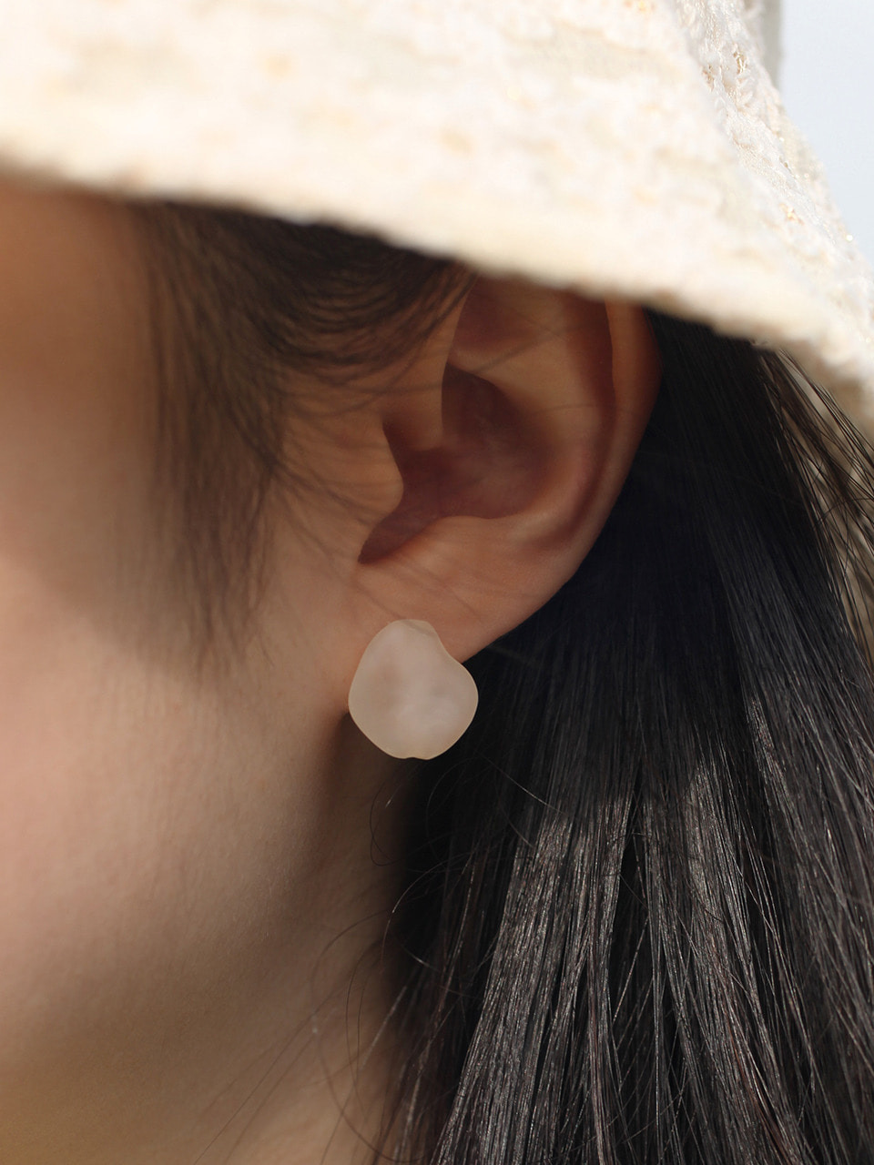 DS08 Organic purple arcrylic earrings
