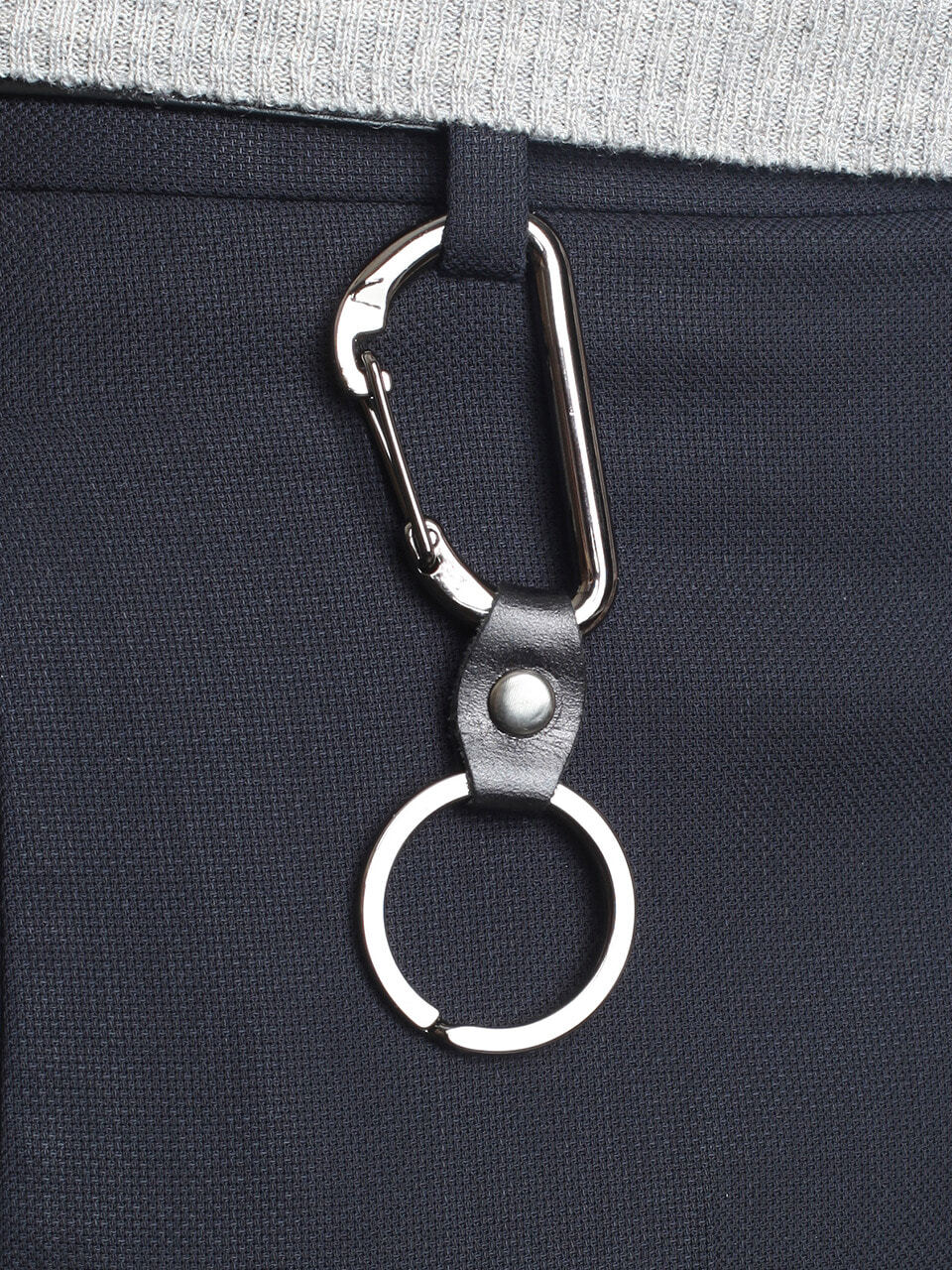 SCB041  Black leather keychain