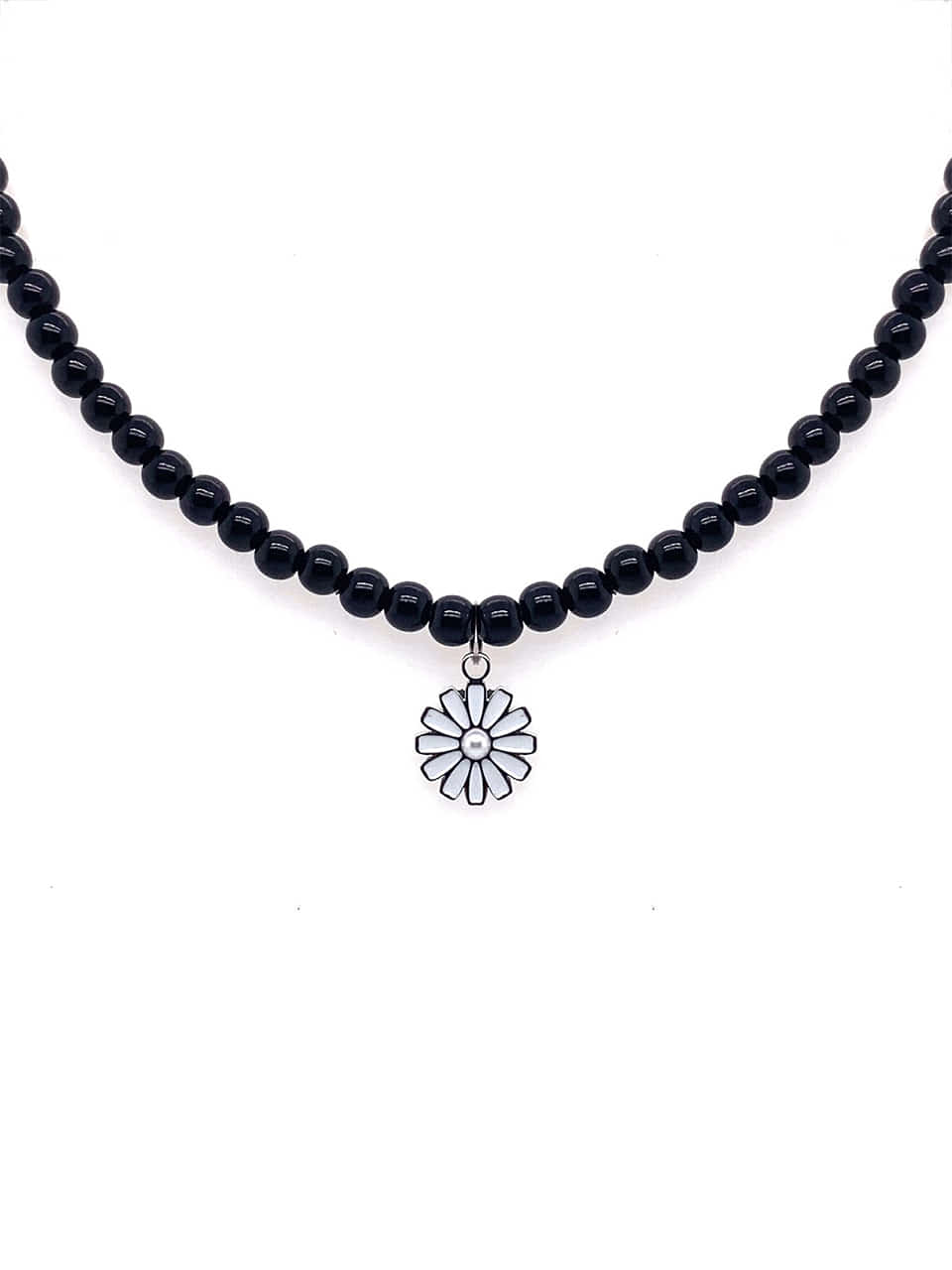 BHS202 Pearl Daisy Black Beads Choker Necklace
