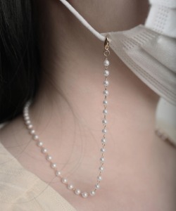 HXS22 Gold chain pearl mask strap
