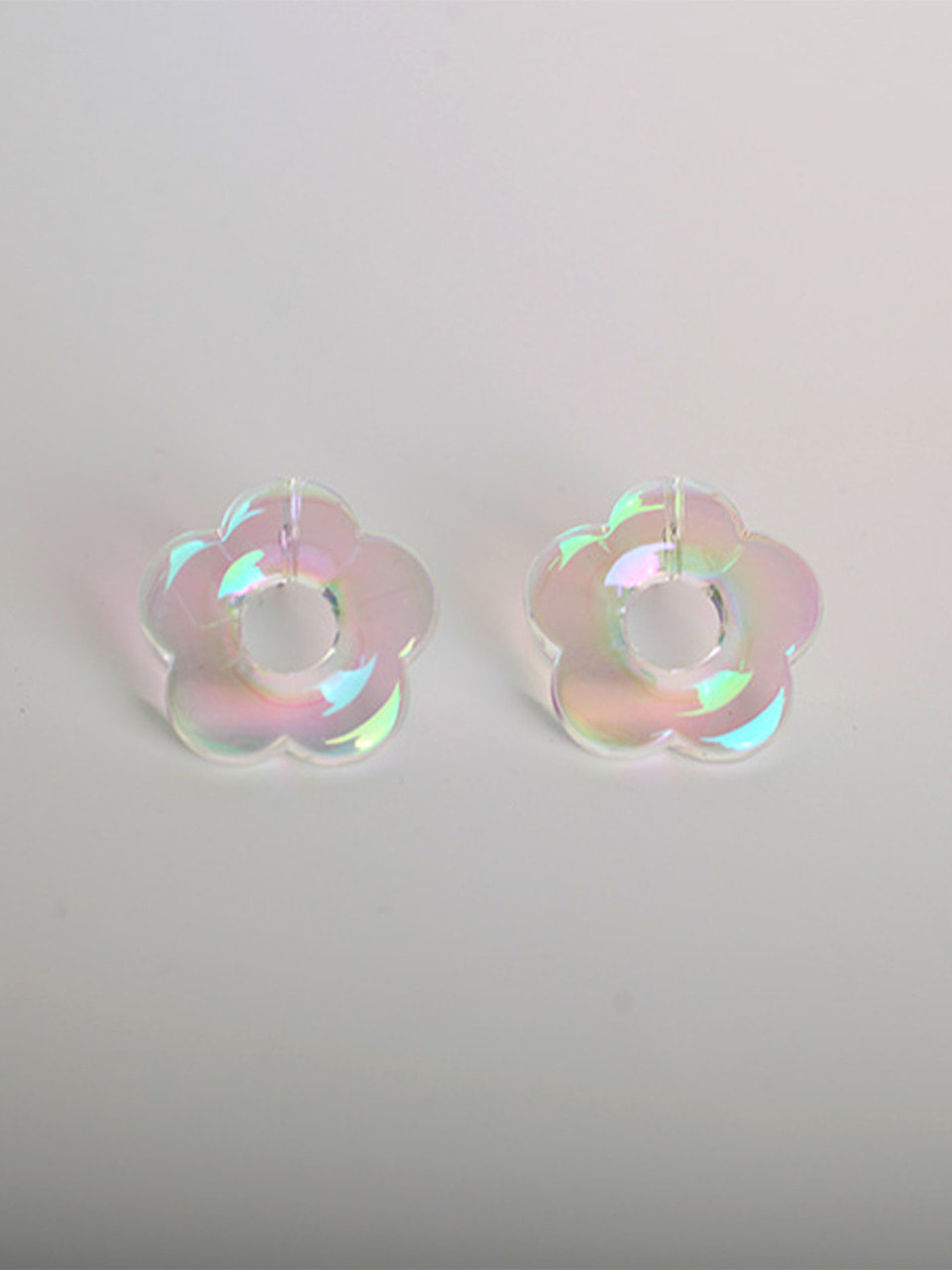 DS124 Aurora flower earrings.