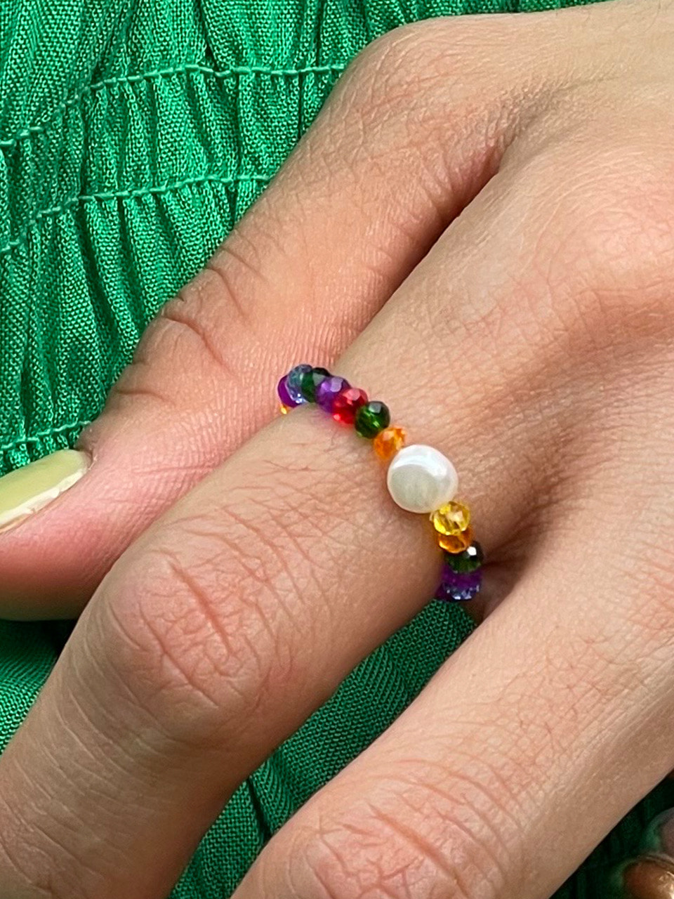 DV004 Pearl Point Rainbow Beads Ring