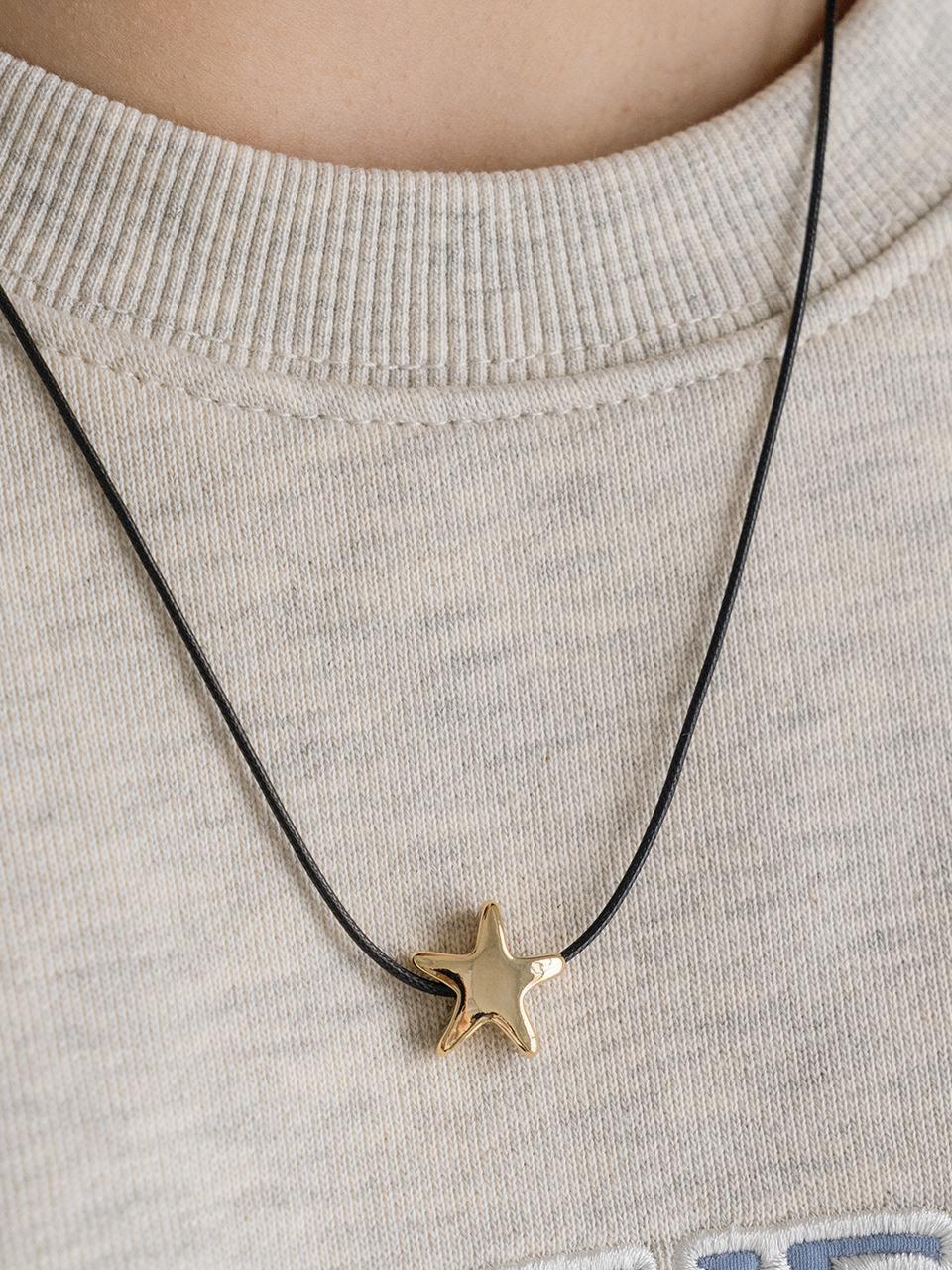 CKE214 Chubby Star Leather Strap Necklace