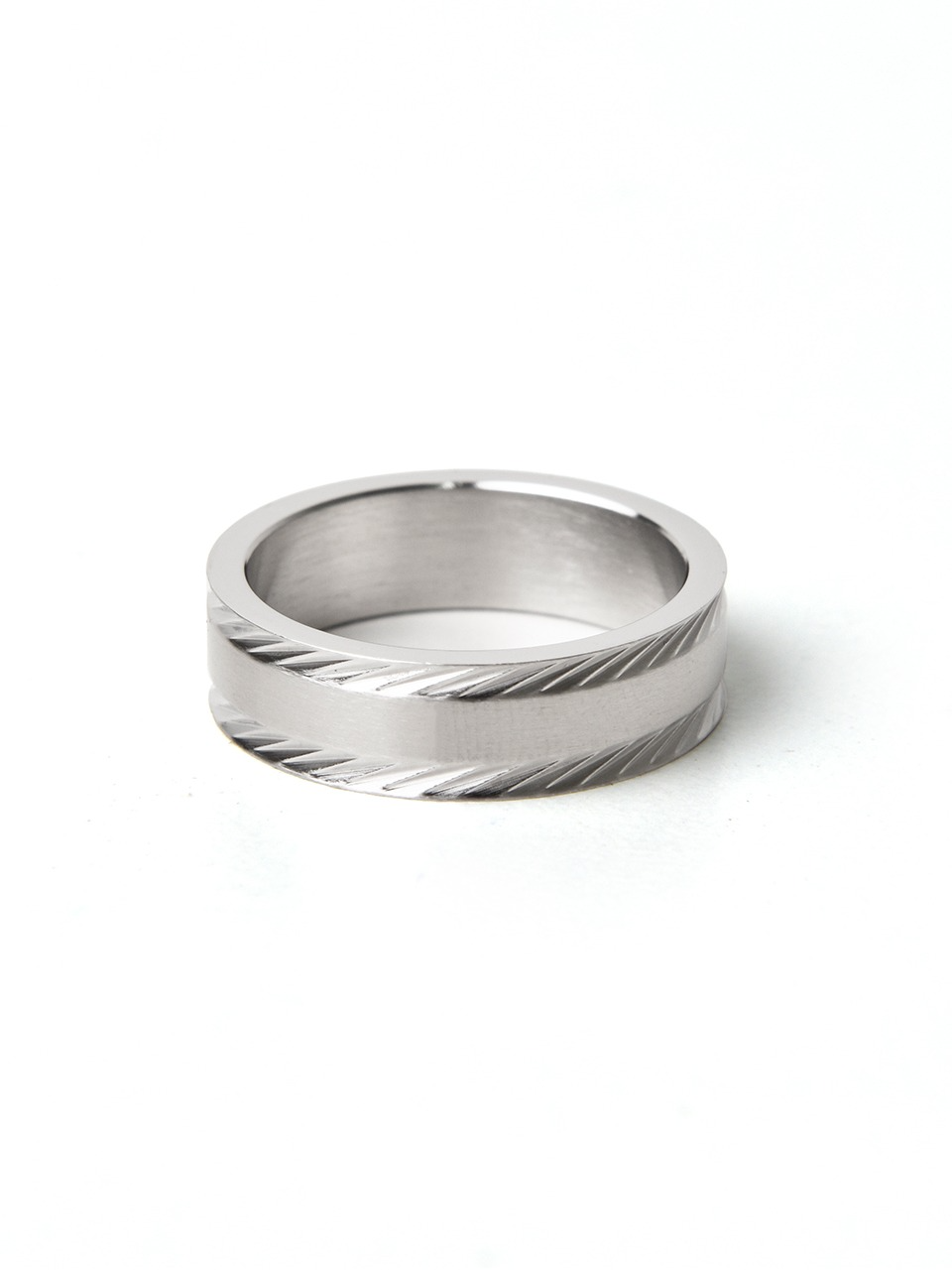 [써지컬스틸] BR22 Diagonal textuer latered ring